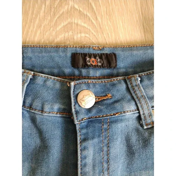 BQB Jean Shorts - size 9 - Picture 6 of 7